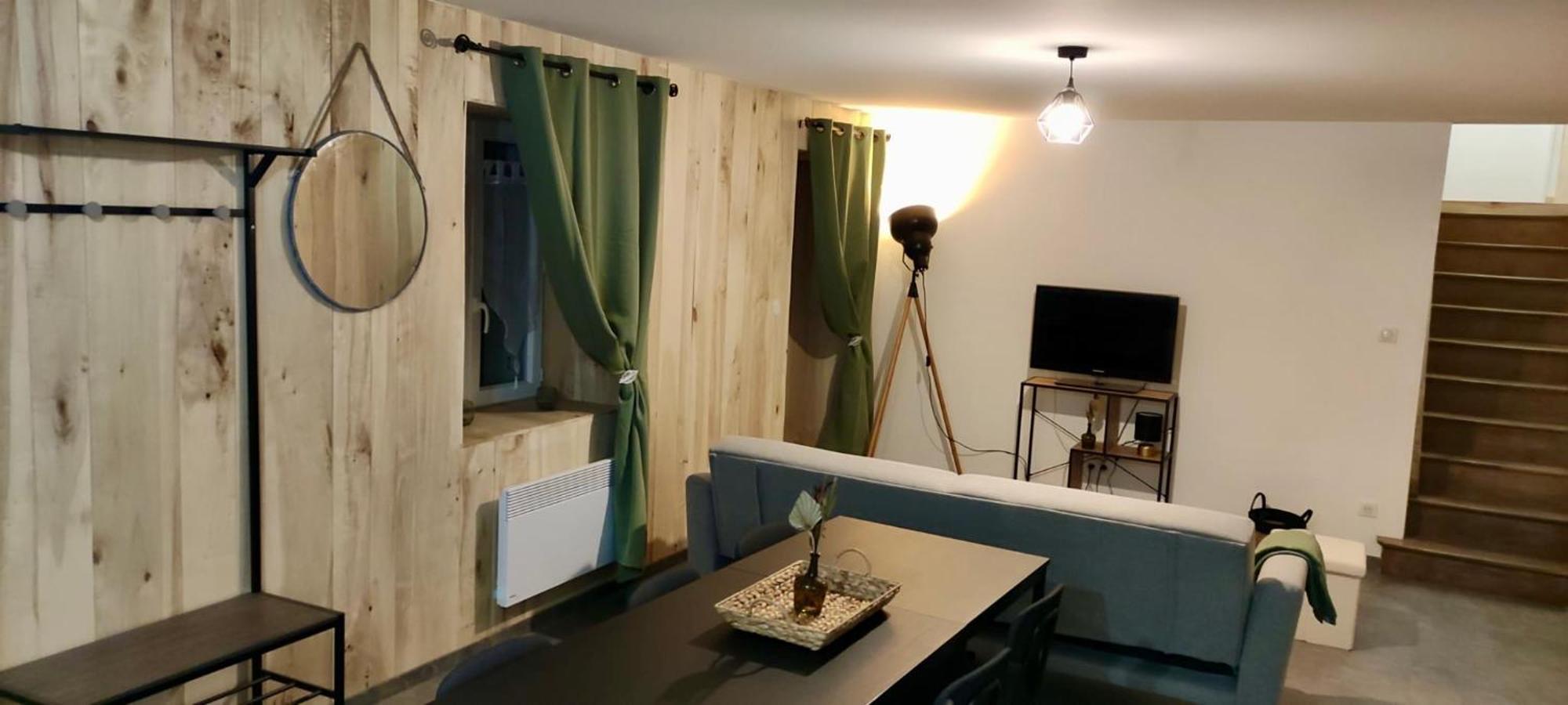 Appartement 2 Chambres Avec Wifi Centre De Descartes Exteriör bild